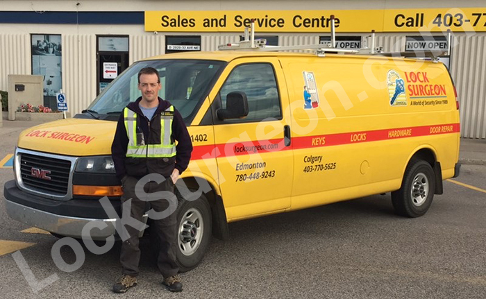 Cochrane Lock Surgeon serviceman and service van.